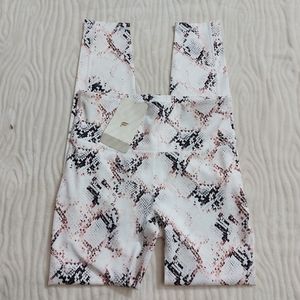 Fabletics high waisted printed ultracool 7/8